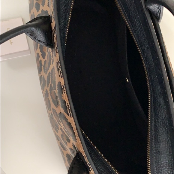 Kate Spade leopard purse - Picture 3 of 10